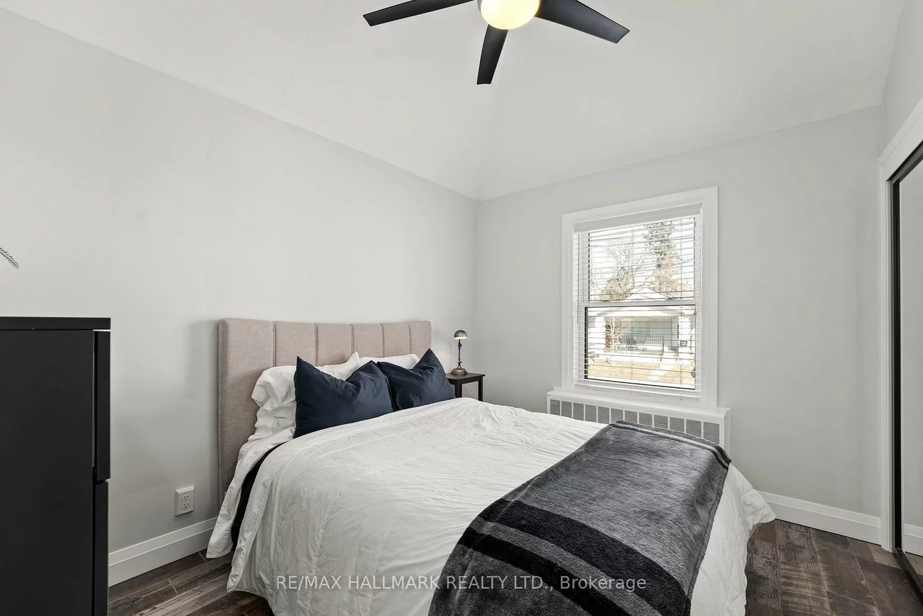 276, King Edward, Woodbine-Lumsden, Toronto
