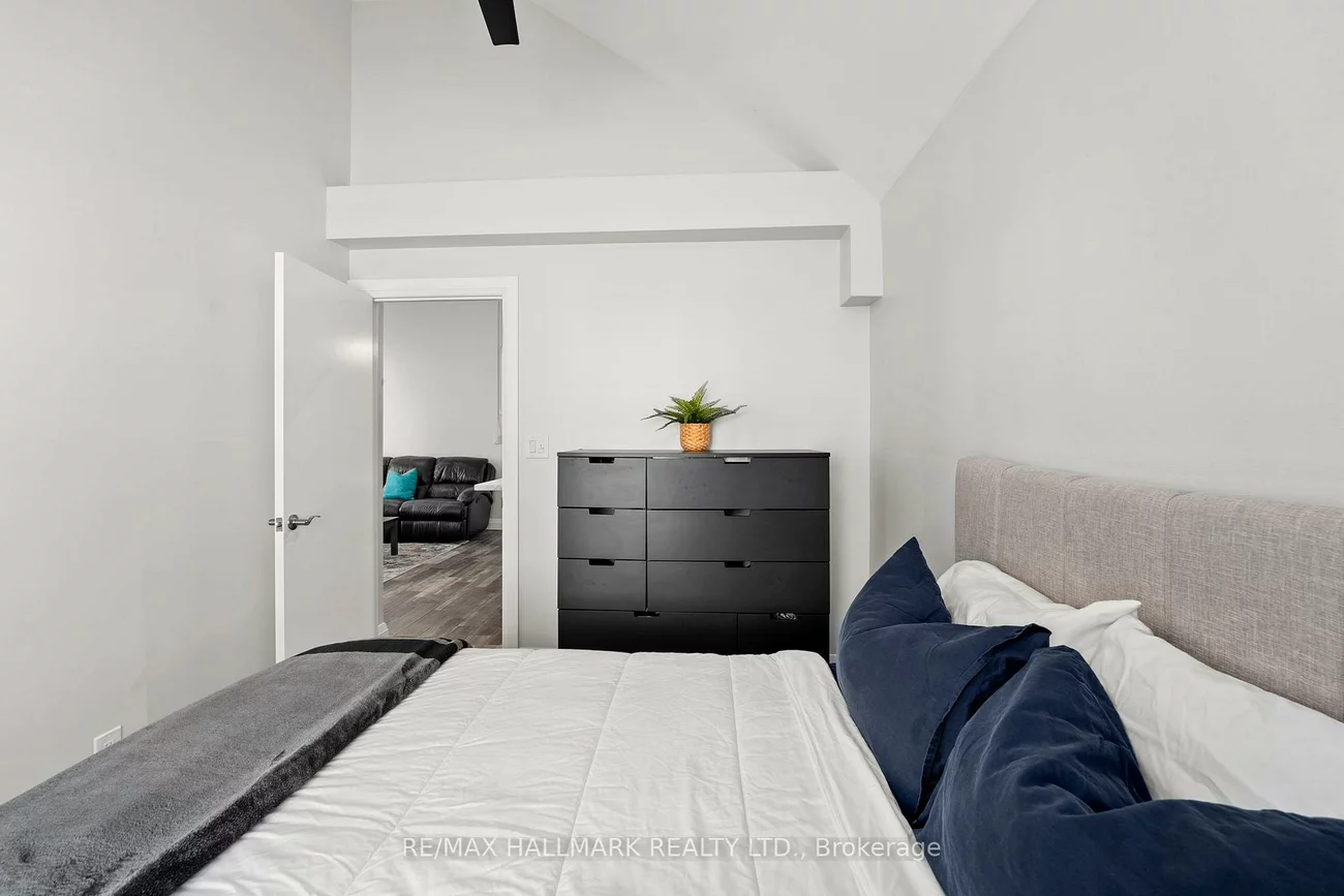 276, King Edward, Woodbine-Lumsden, Toronto