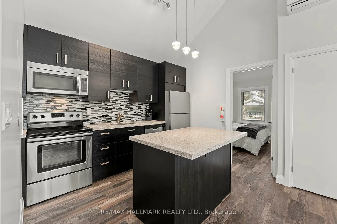 276, King Edward, Woodbine-Lumsden, Toronto