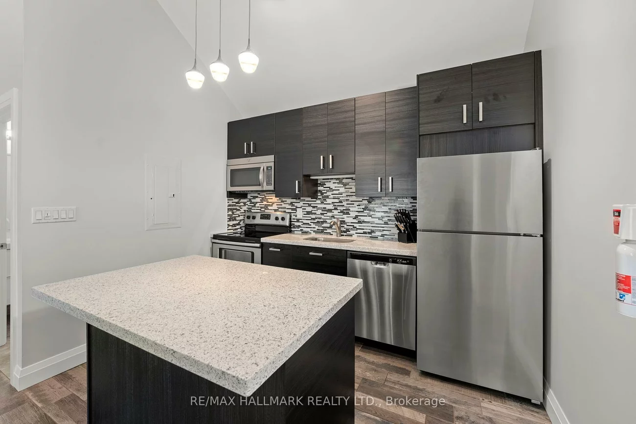 276, King Edward, Woodbine-Lumsden, Toronto