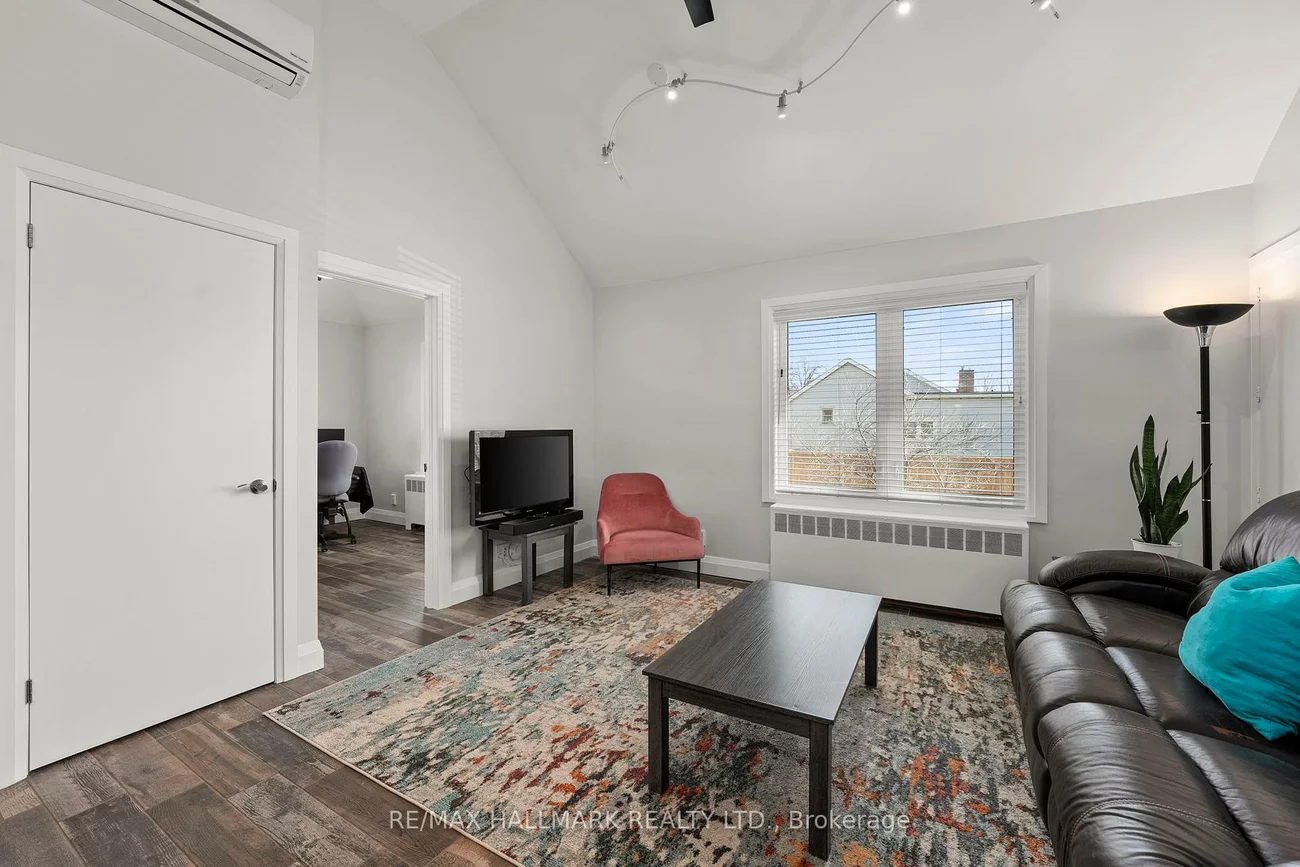276, King Edward, Woodbine-Lumsden, Toronto