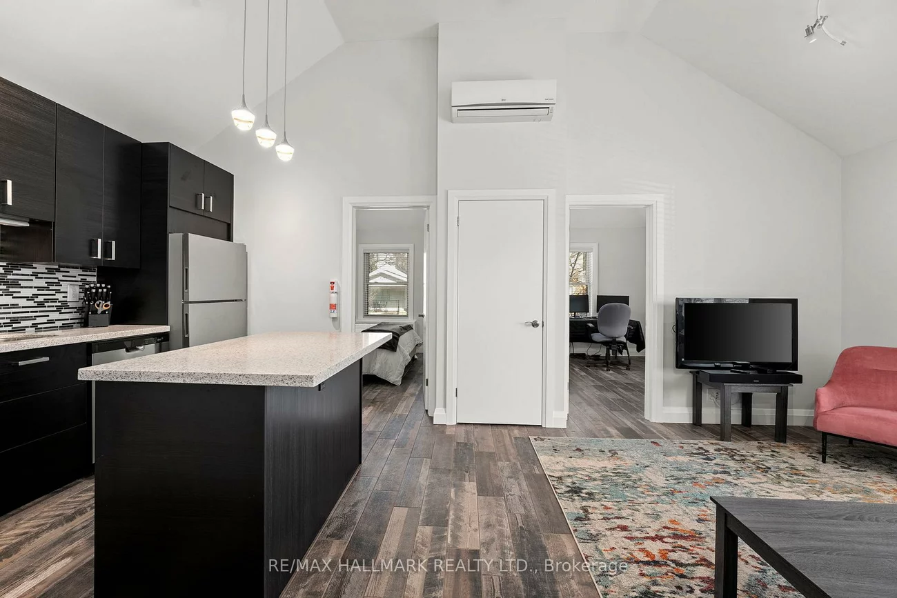 276, King Edward, Woodbine-Lumsden, Toronto