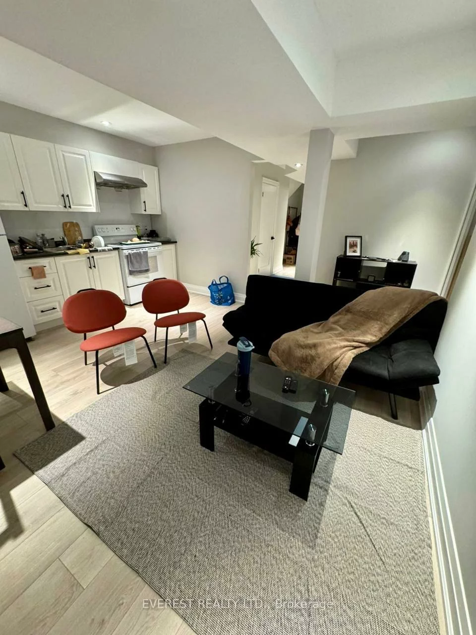 100, Westbourne, Clairlea-Birchmount, Toronto