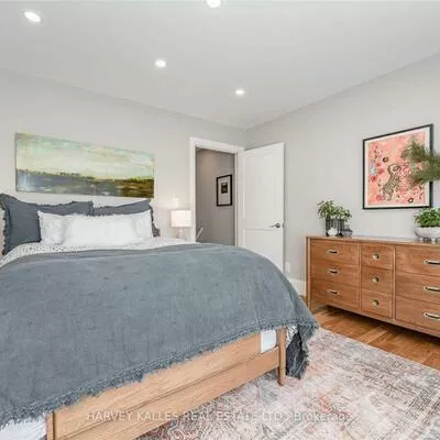 26, Leyton, Oakridge, Toronto