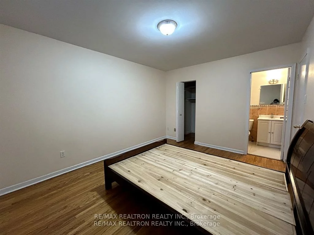 17, Dibgate, Agincourt North, Toronto