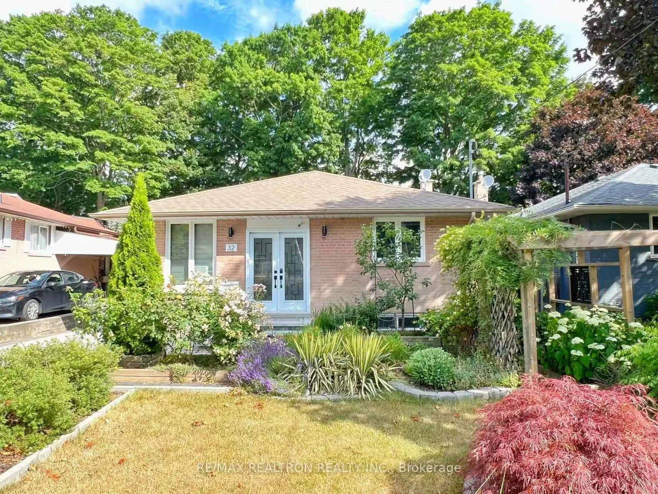 32, Stoney Creek, West Hill, Toronto