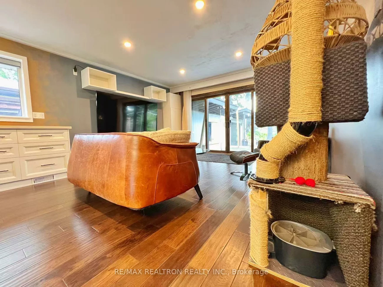 32, Stoney Creek, West Hill, Toronto