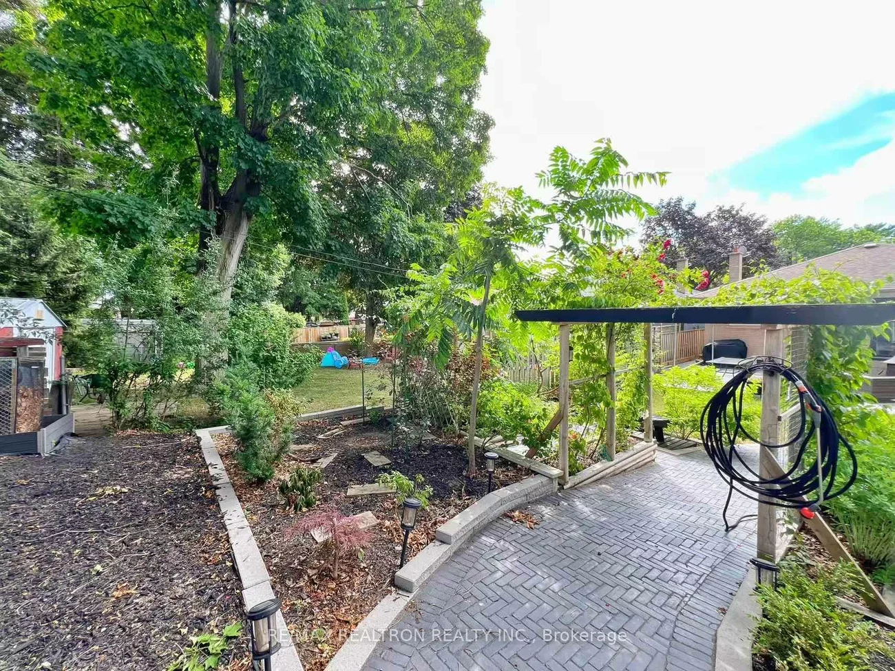 32, Stoney Creek, West Hill, Toronto