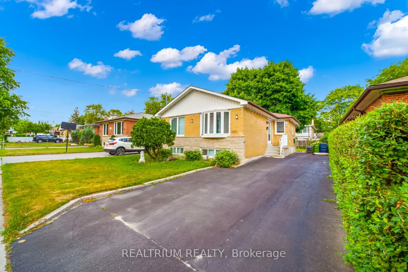 808, Brimorton, Woburn, Toronto