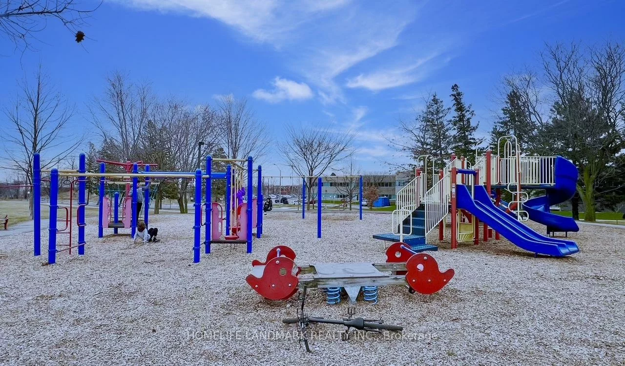 81, United, Malvern, Toronto