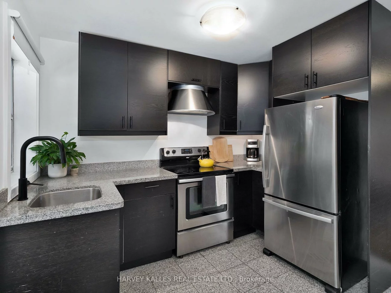 1406, Danforth, Danforth, Toronto
