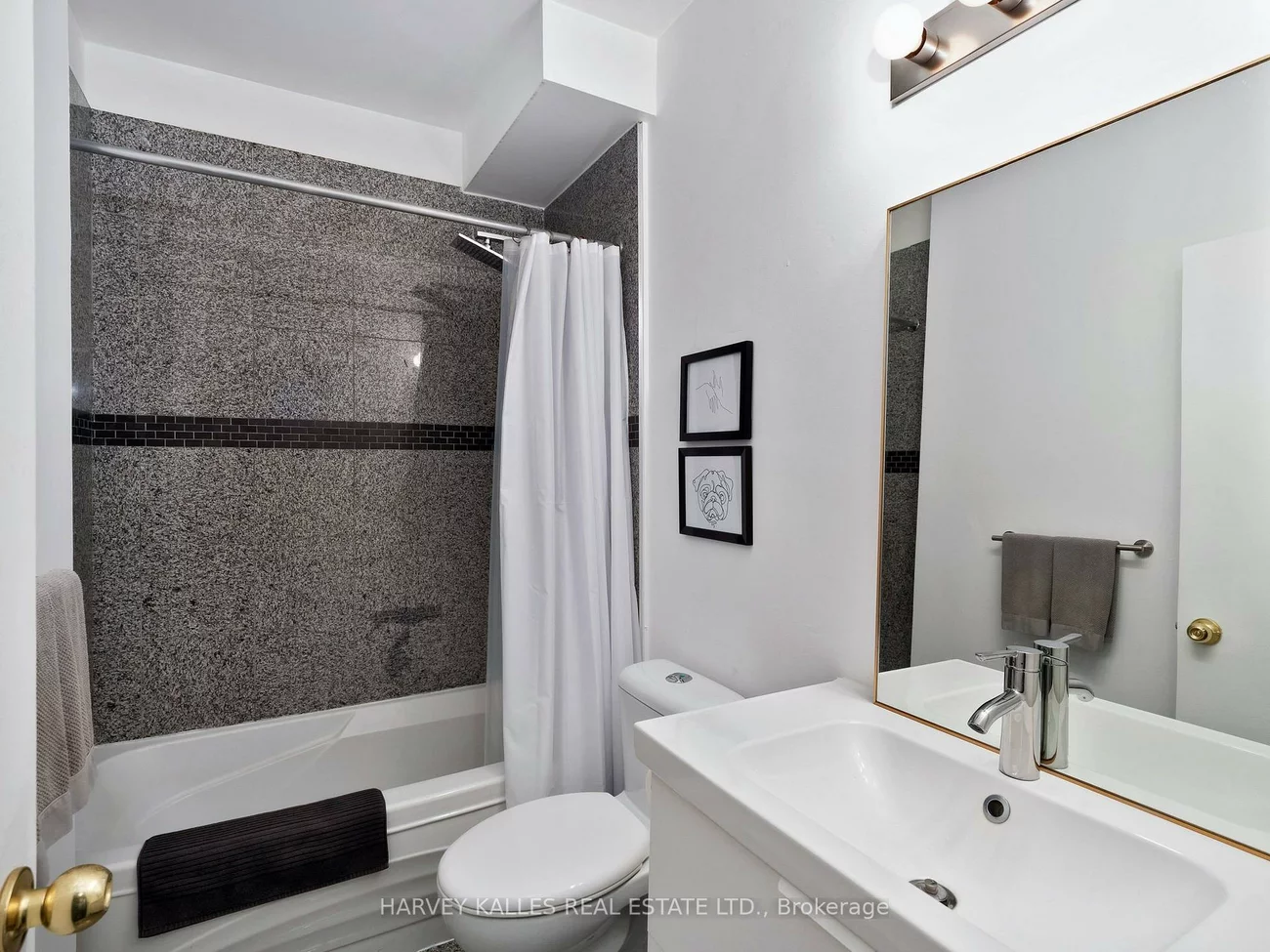 1406, Danforth, Danforth, Toronto
