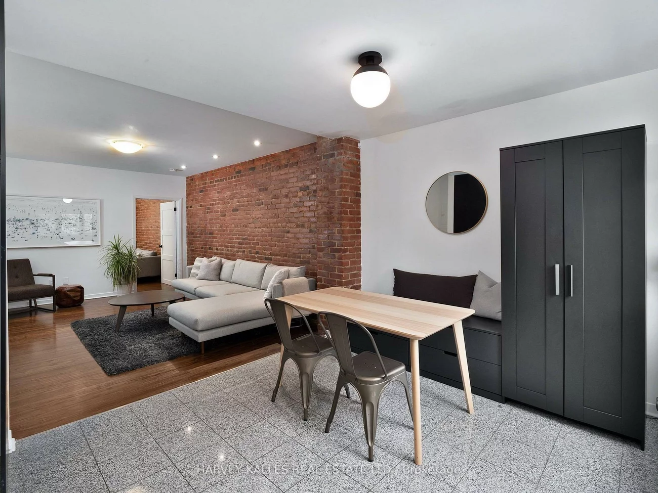 1406, Danforth, Danforth, Toronto