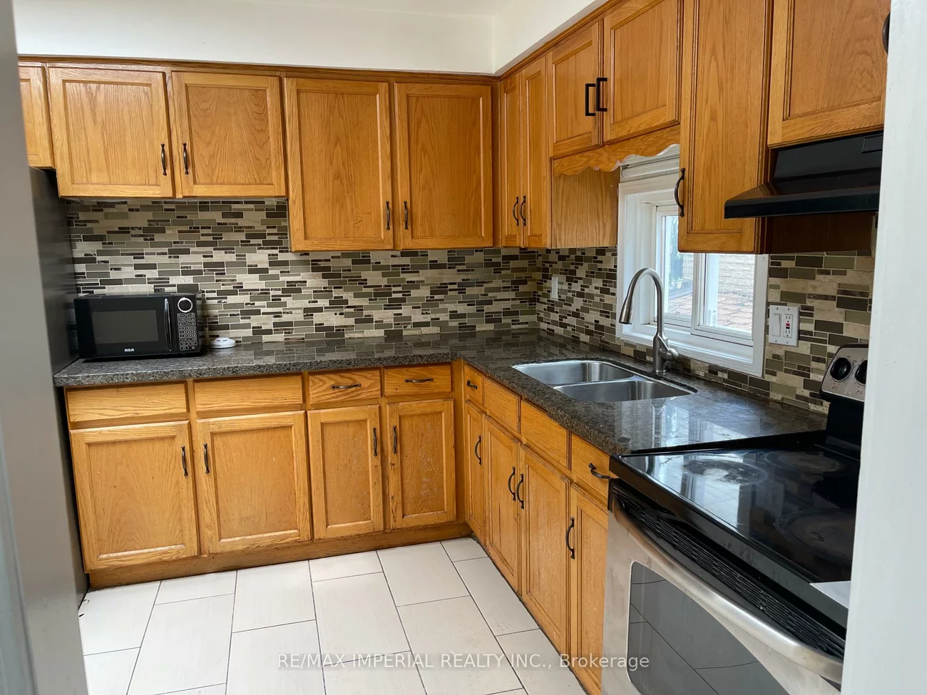 166, Hupfield, Malvern, Toronto