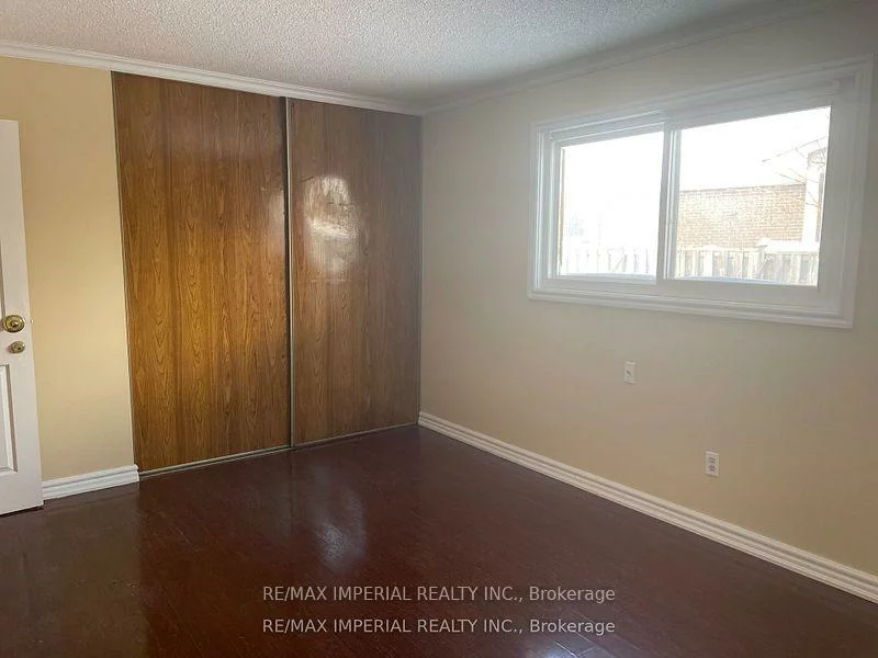 166, Hupfield, Malvern, Toronto
