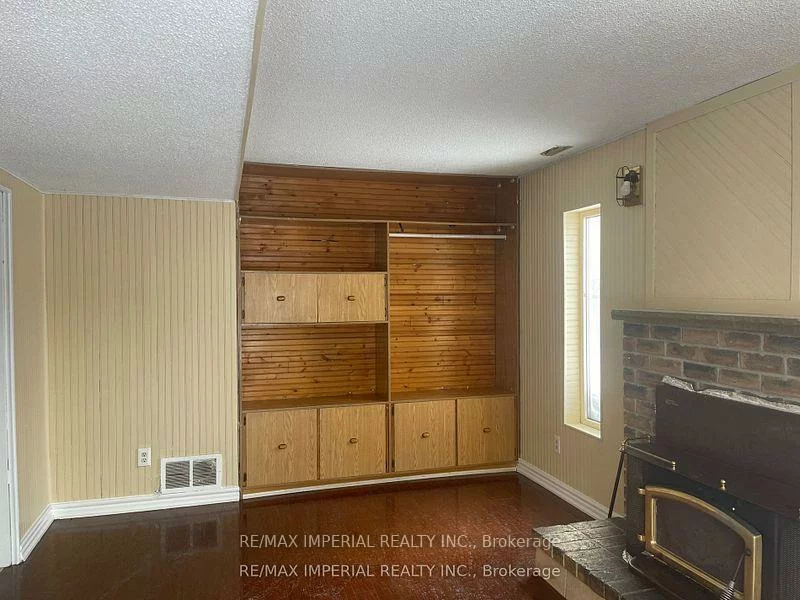 166, Hupfield, Malvern, Toronto