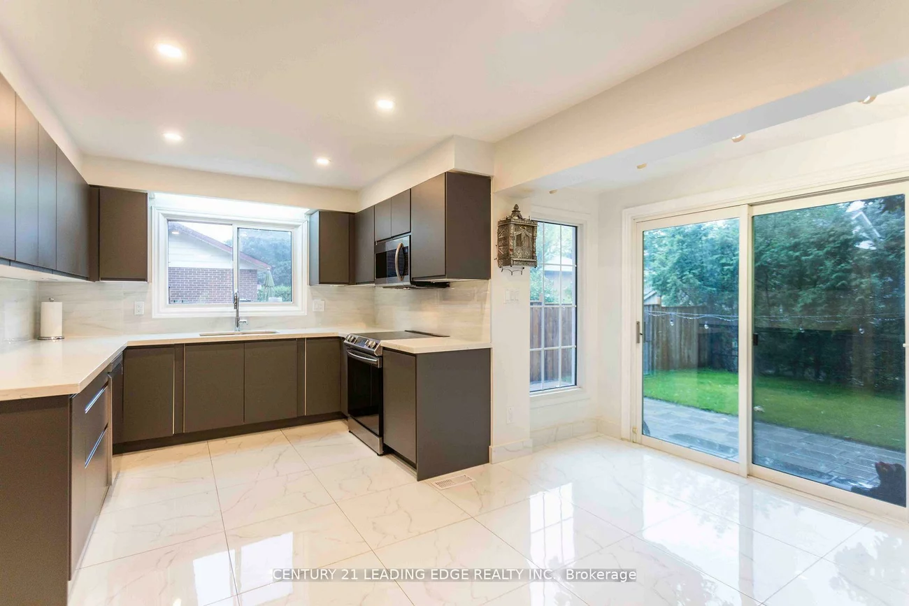 49, Harringay, L'Amoreaux, Toronto