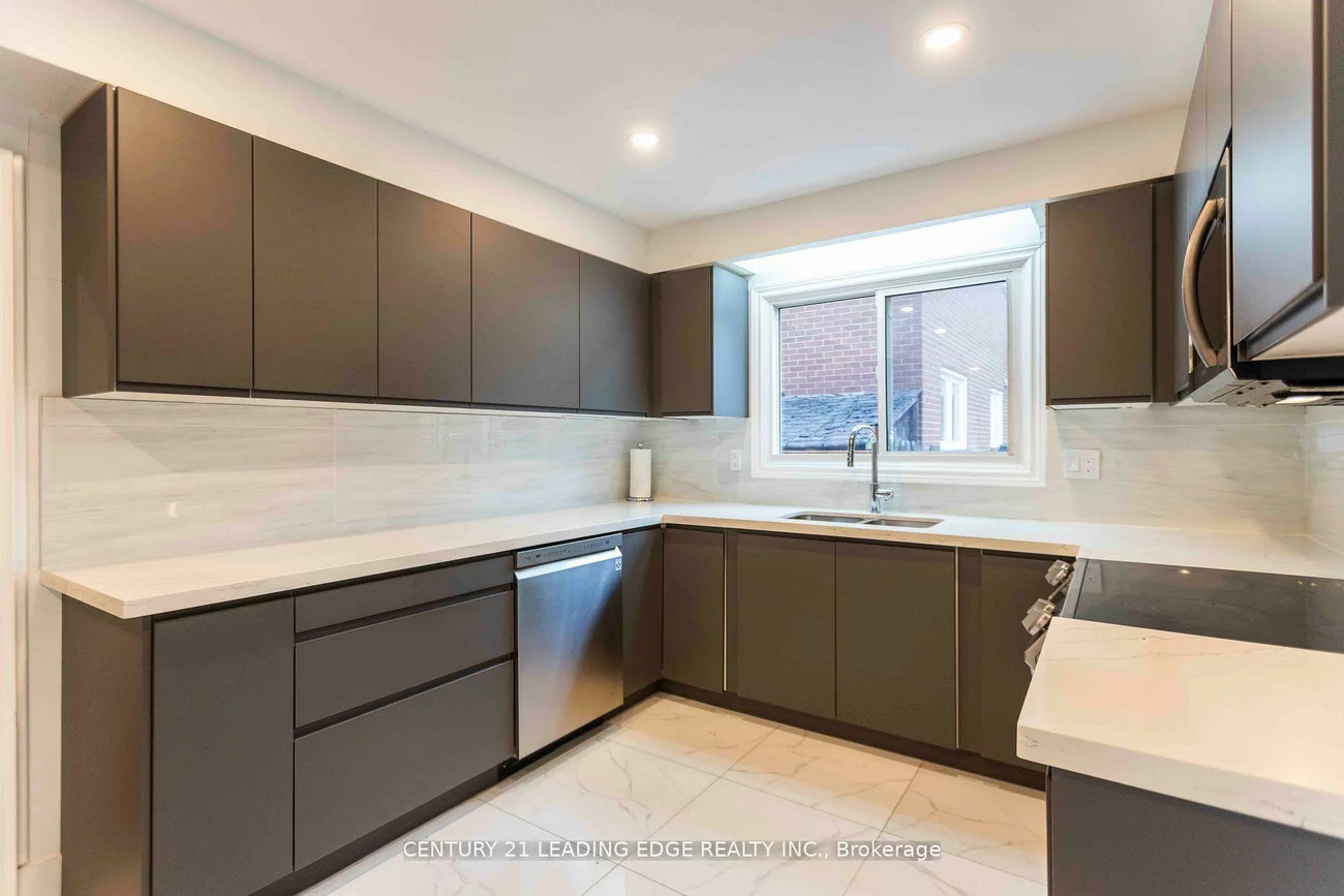 49, Harringay, L'Amoreaux, Toronto