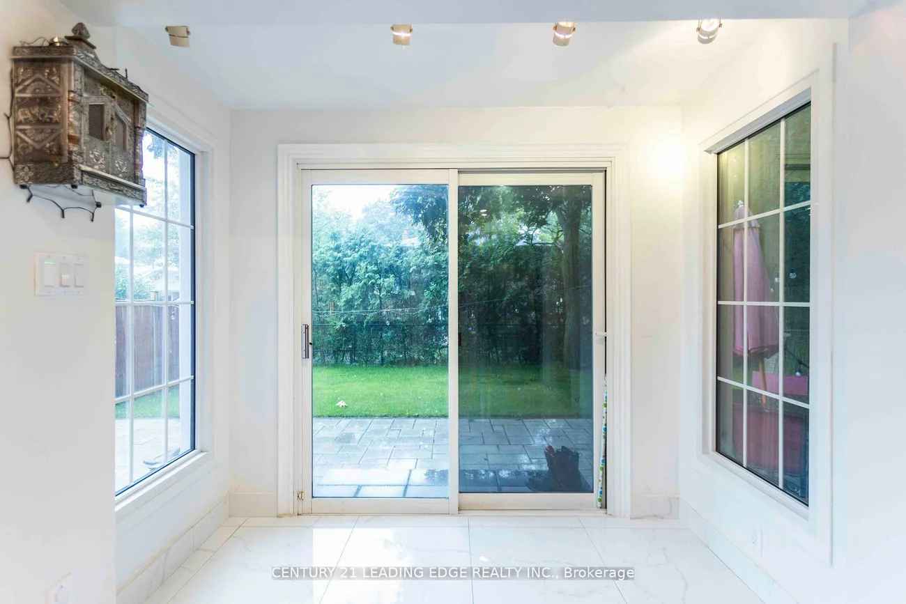 49, Harringay, L'Amoreaux, Toronto