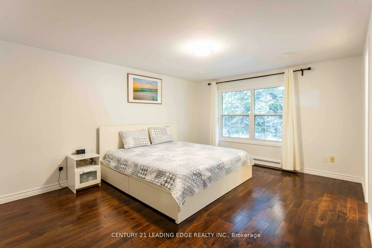 49, Harringay, L'Amoreaux, Toronto