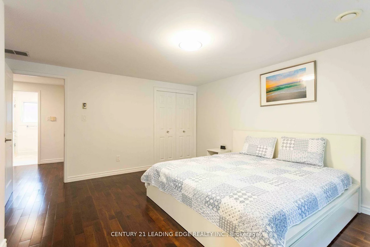 49, Harringay, L'Amoreaux, Toronto