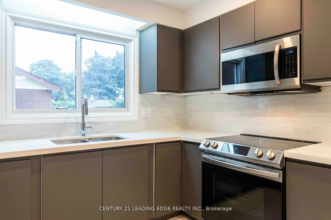 49, Harringay, L'Amoreaux, Toronto