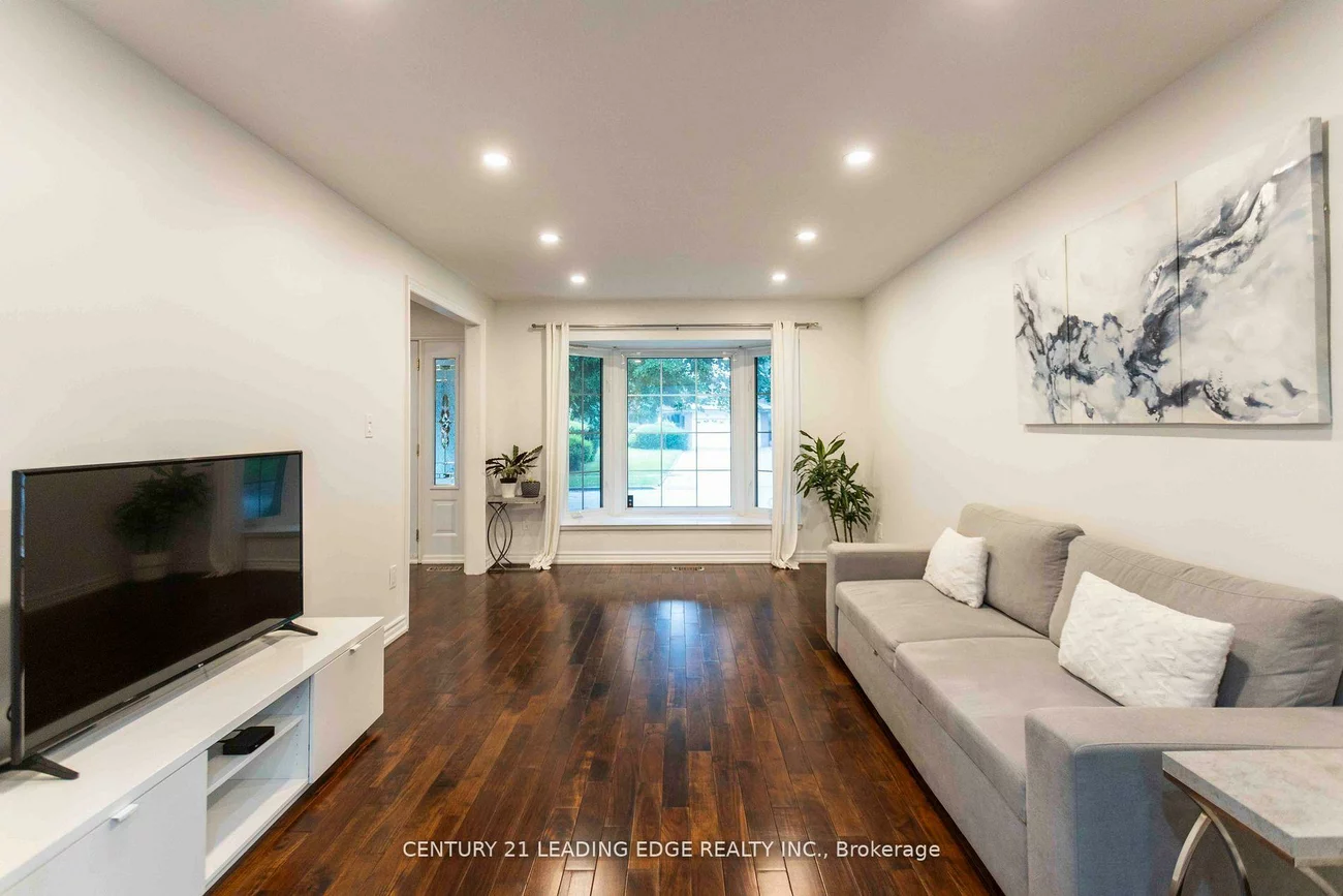 49, Harringay, L'Amoreaux, Toronto