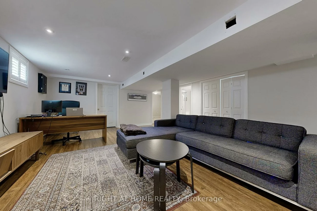 56, Fenwood, Cliffcrest, Toronto