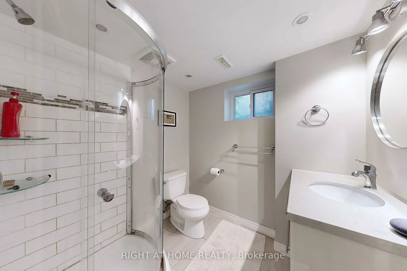 56, Fenwood, Cliffcrest, Toronto