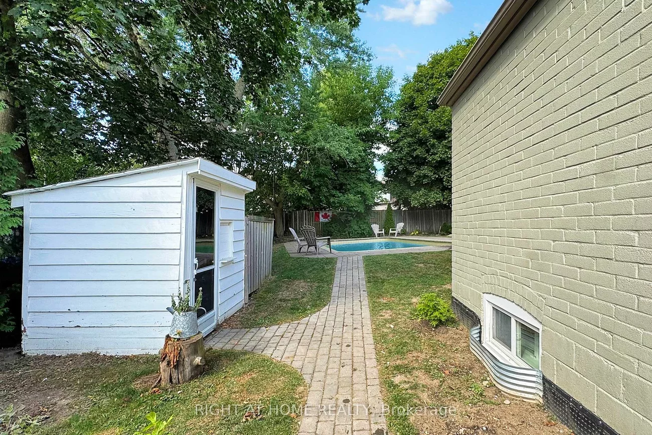 56, Fenwood, Cliffcrest, Toronto