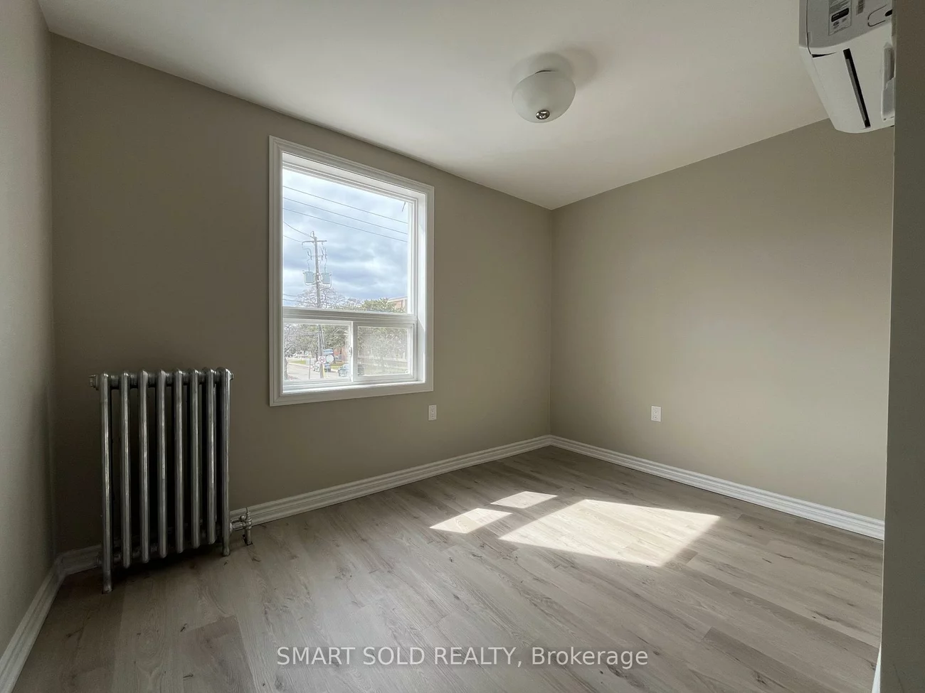 395A, Donlands, East York, Toronto