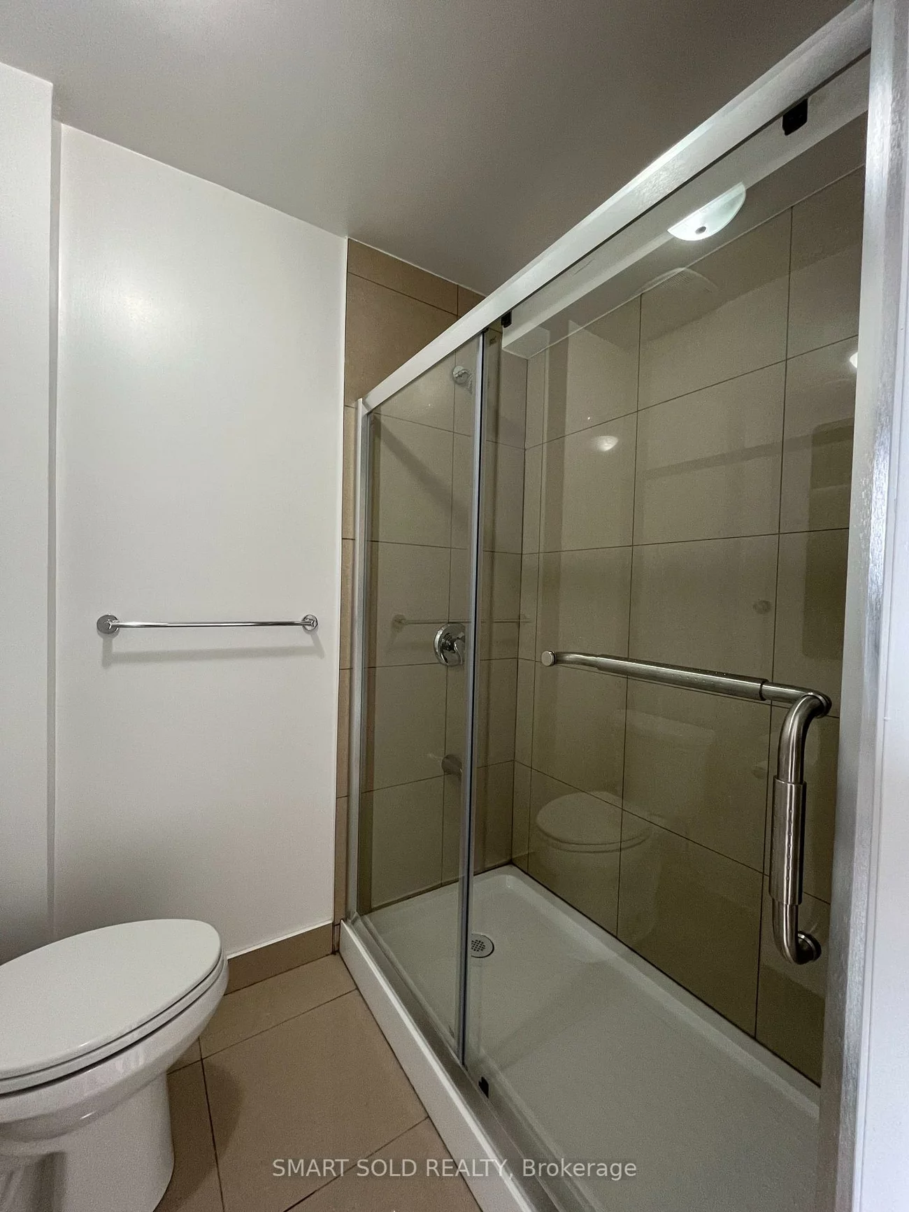 395A, Donlands, East York, Toronto