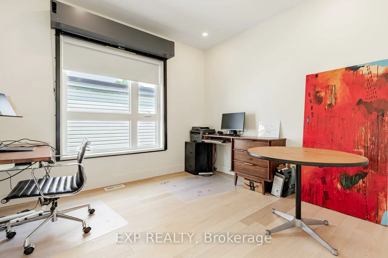 1043, Logan, Broadview North, Toronto