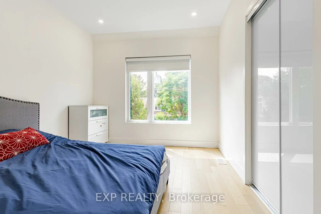 1043, Logan, Broadview North, Toronto