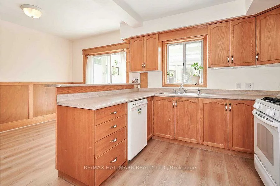310, Scarborough, East End-Danforth, Toronto