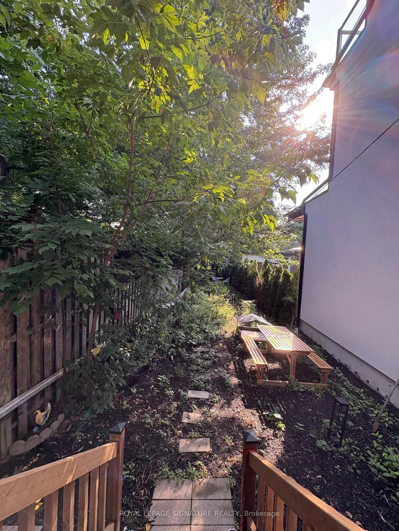 163, Hampton, North Riverdale, Toronto