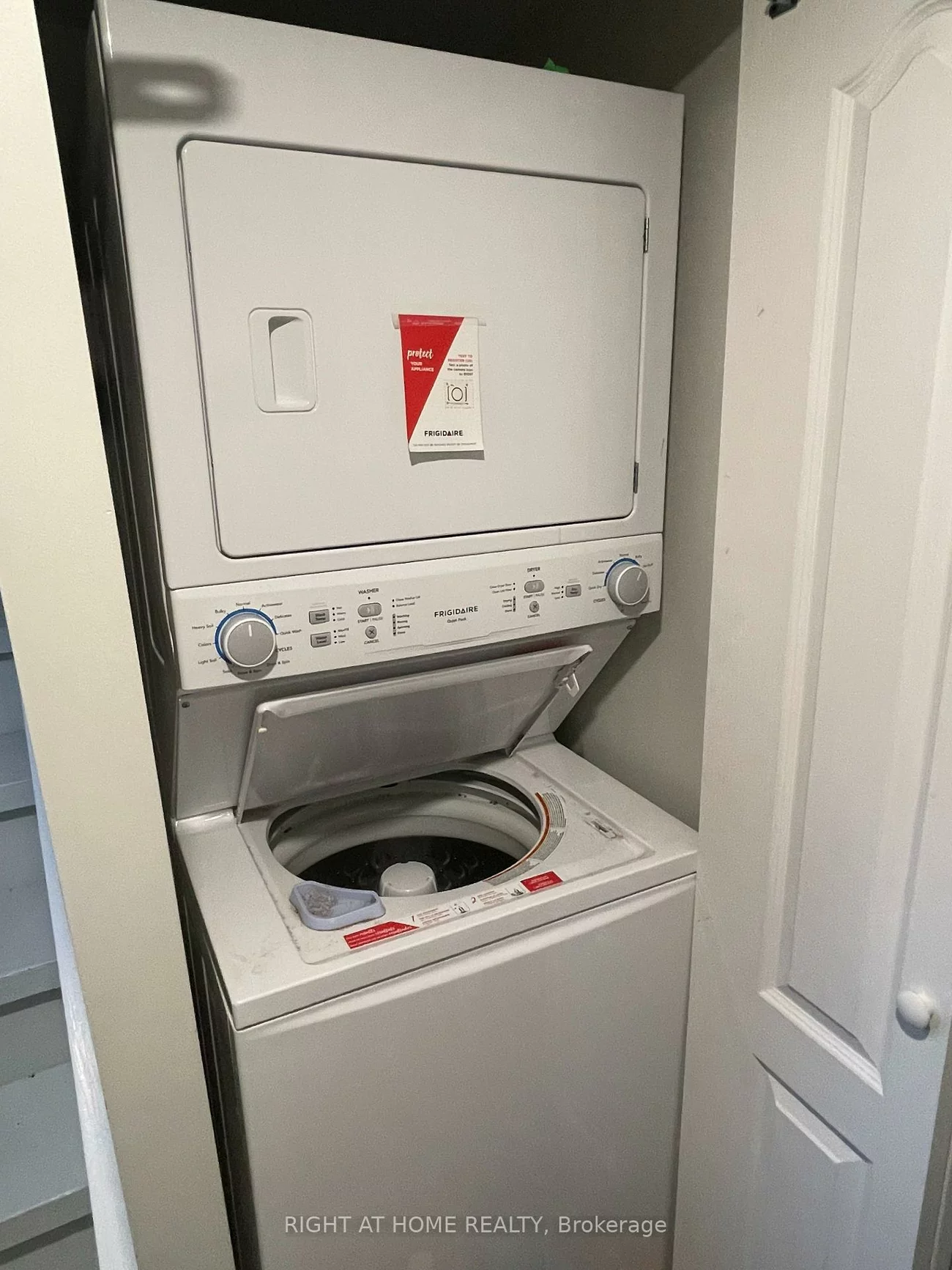 28, Reno, Ionview, Toronto