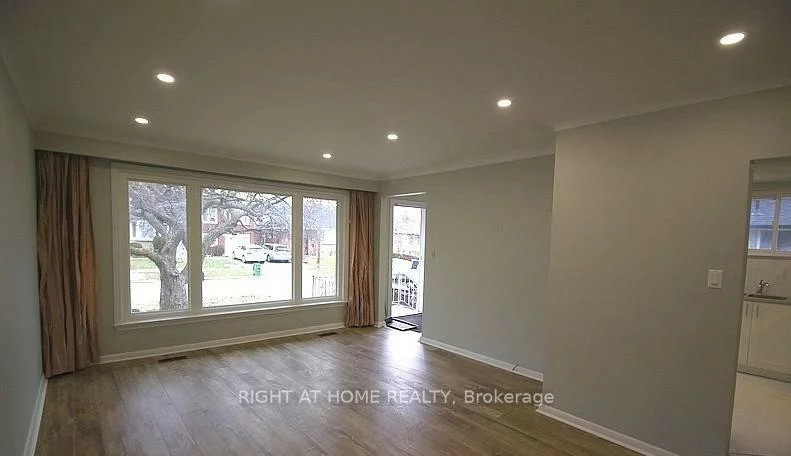 28, Reno, Ionview, Toronto