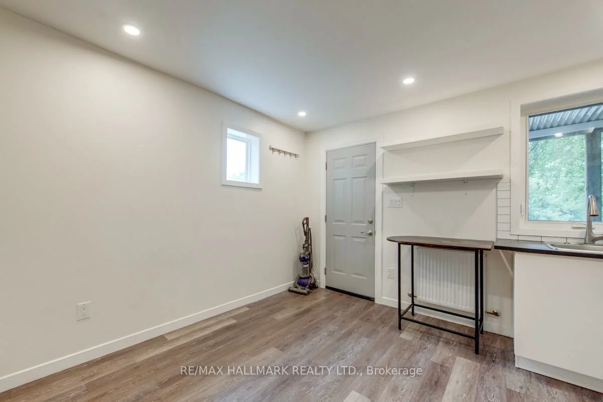 233, Kingston, The Beaches, Toronto