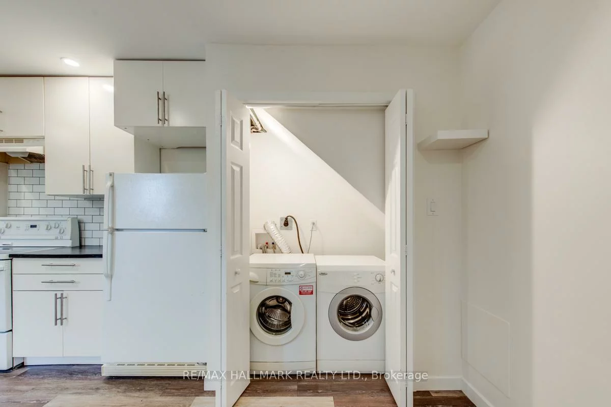 233, Kingston, The Beaches, Toronto
