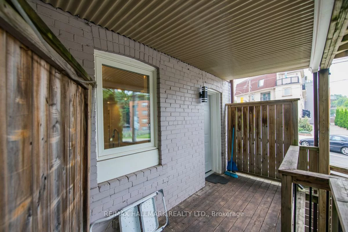 233, Kingston, The Beaches, Toronto