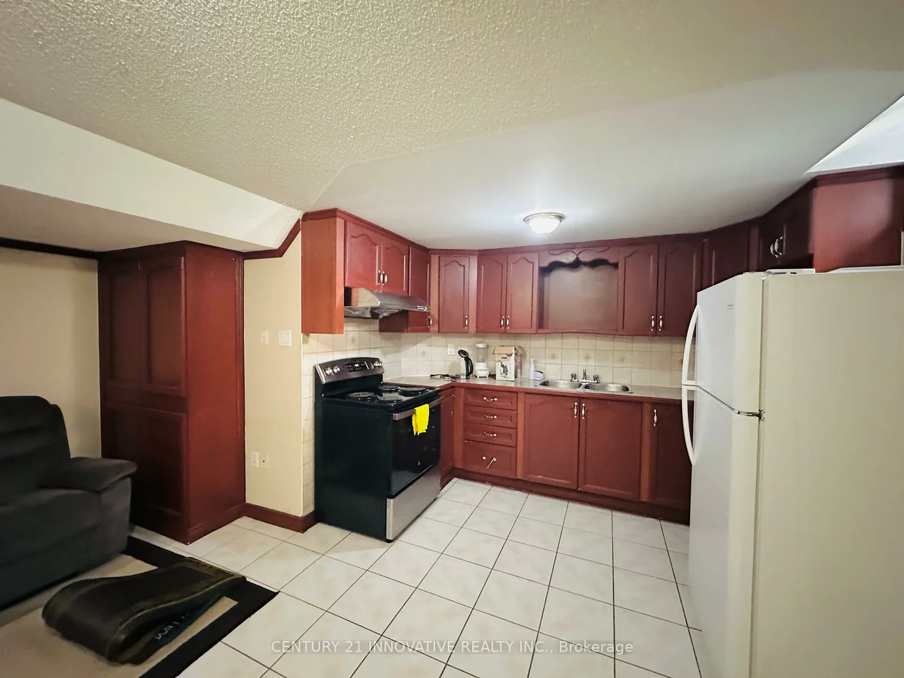 19, Loggerhead, Rouge E11, Toronto