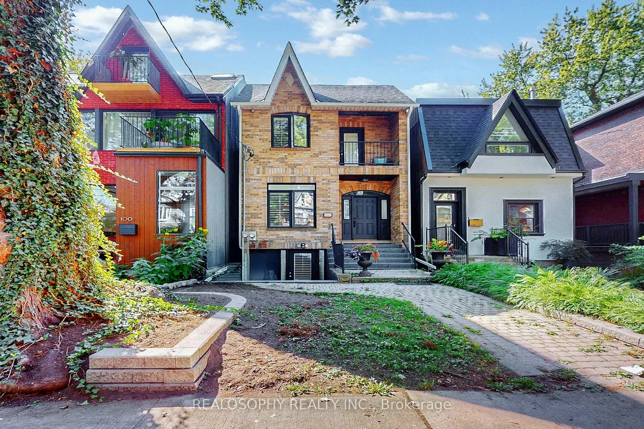 102, Morse, South Riverdale, Toronto