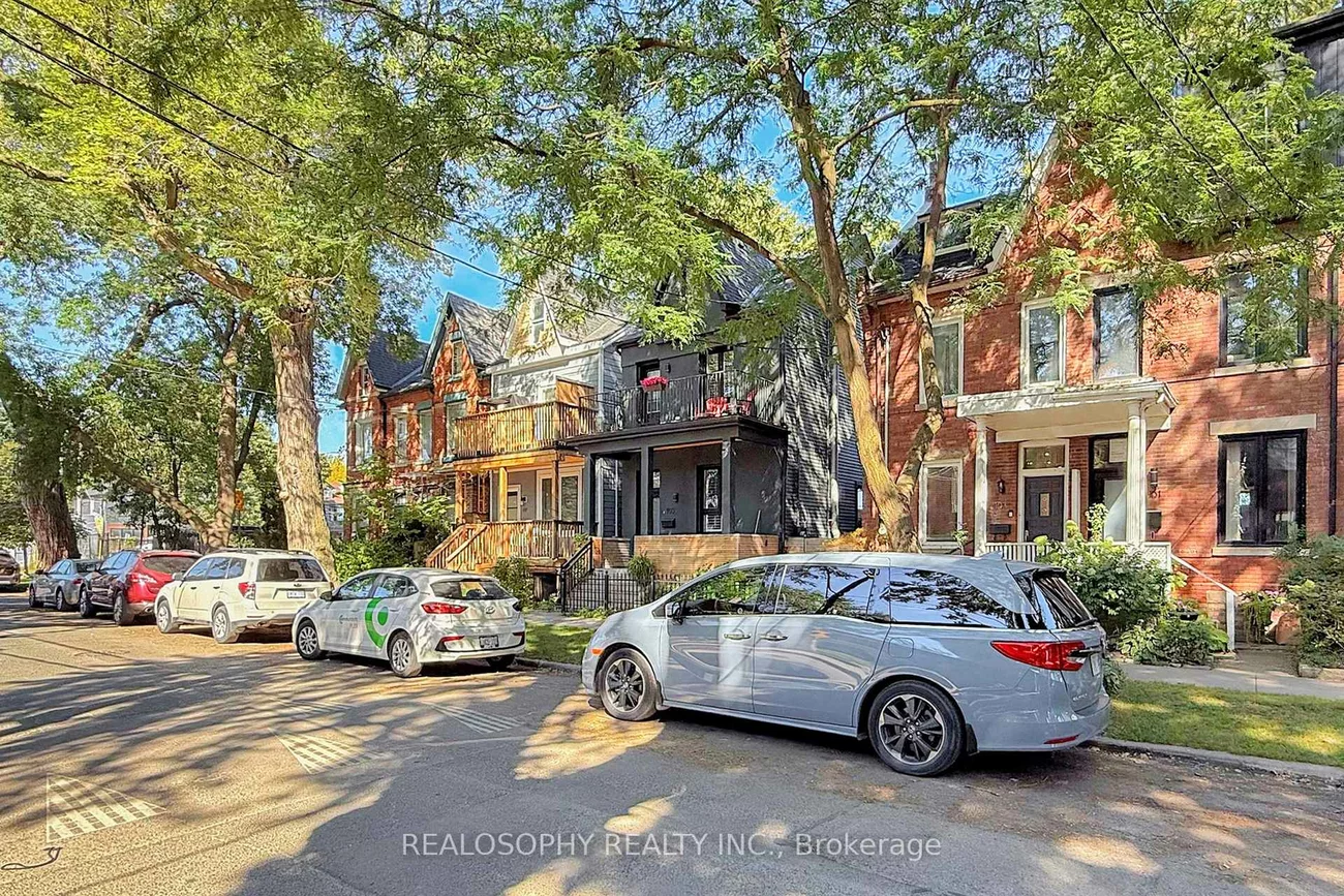102, Morse, South Riverdale, Toronto