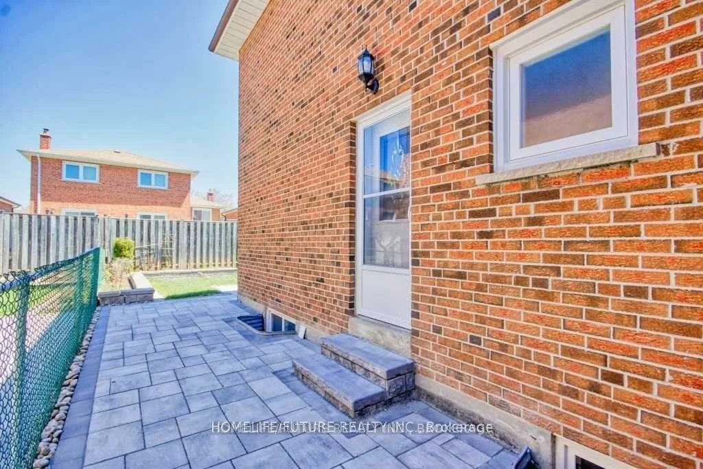 311, Huntsmill, Steeles, Toronto