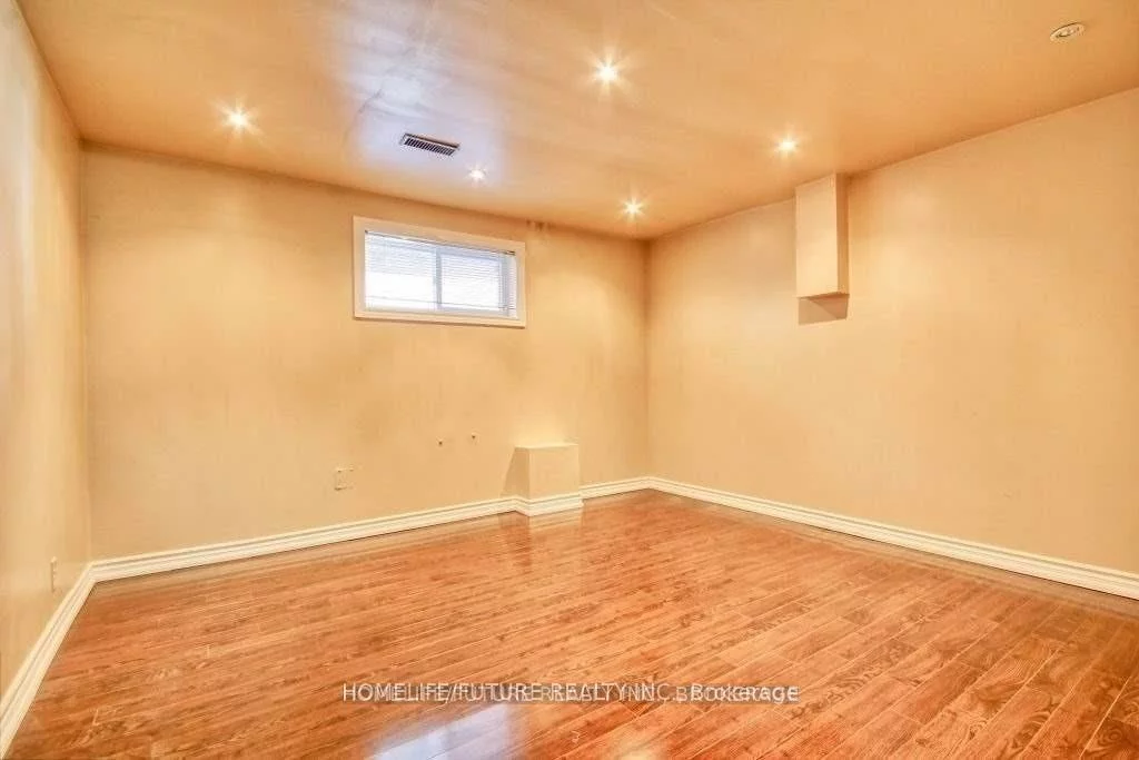 311, Huntsmill, Steeles, Toronto