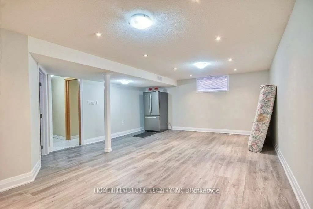 311, Huntsmill, Steeles, Toronto