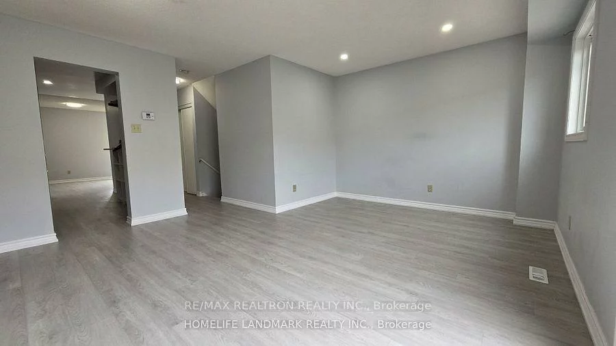70, Penmarric, Milliken, Toronto