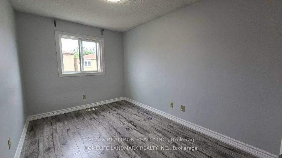 70, Penmarric, Milliken, Toronto