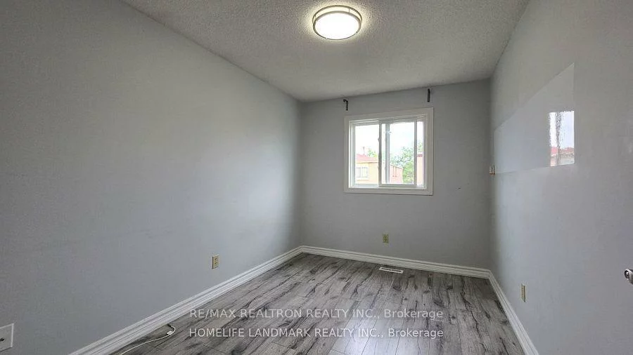 70, Penmarric, Milliken, Toronto